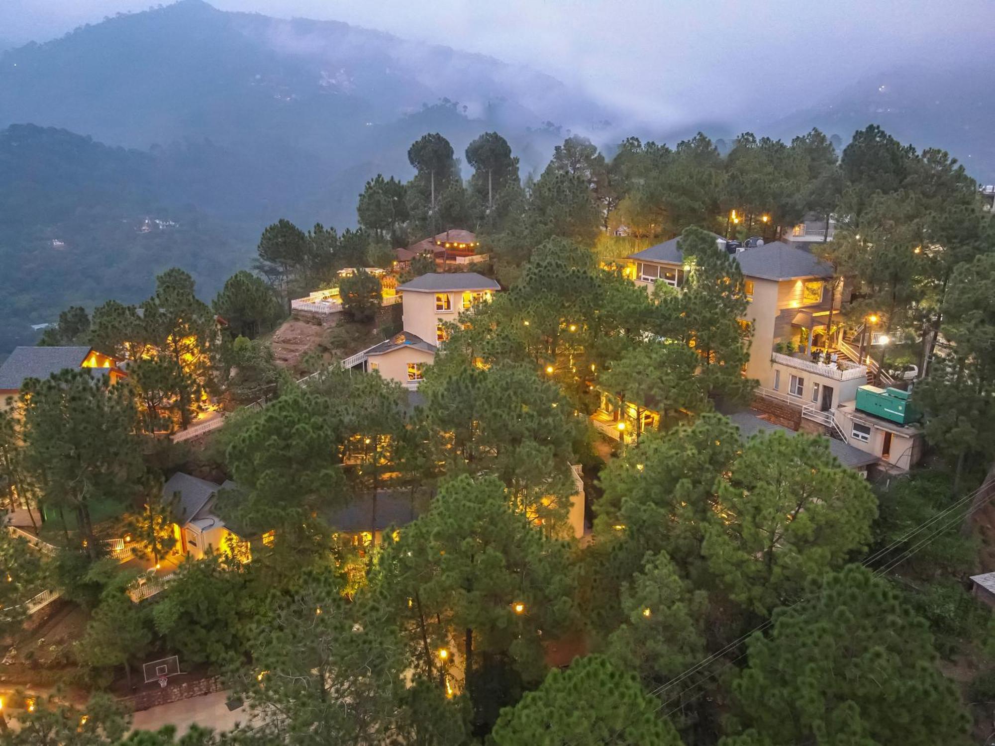 Jungle Lodge Resort Kasauli Buitenkant foto