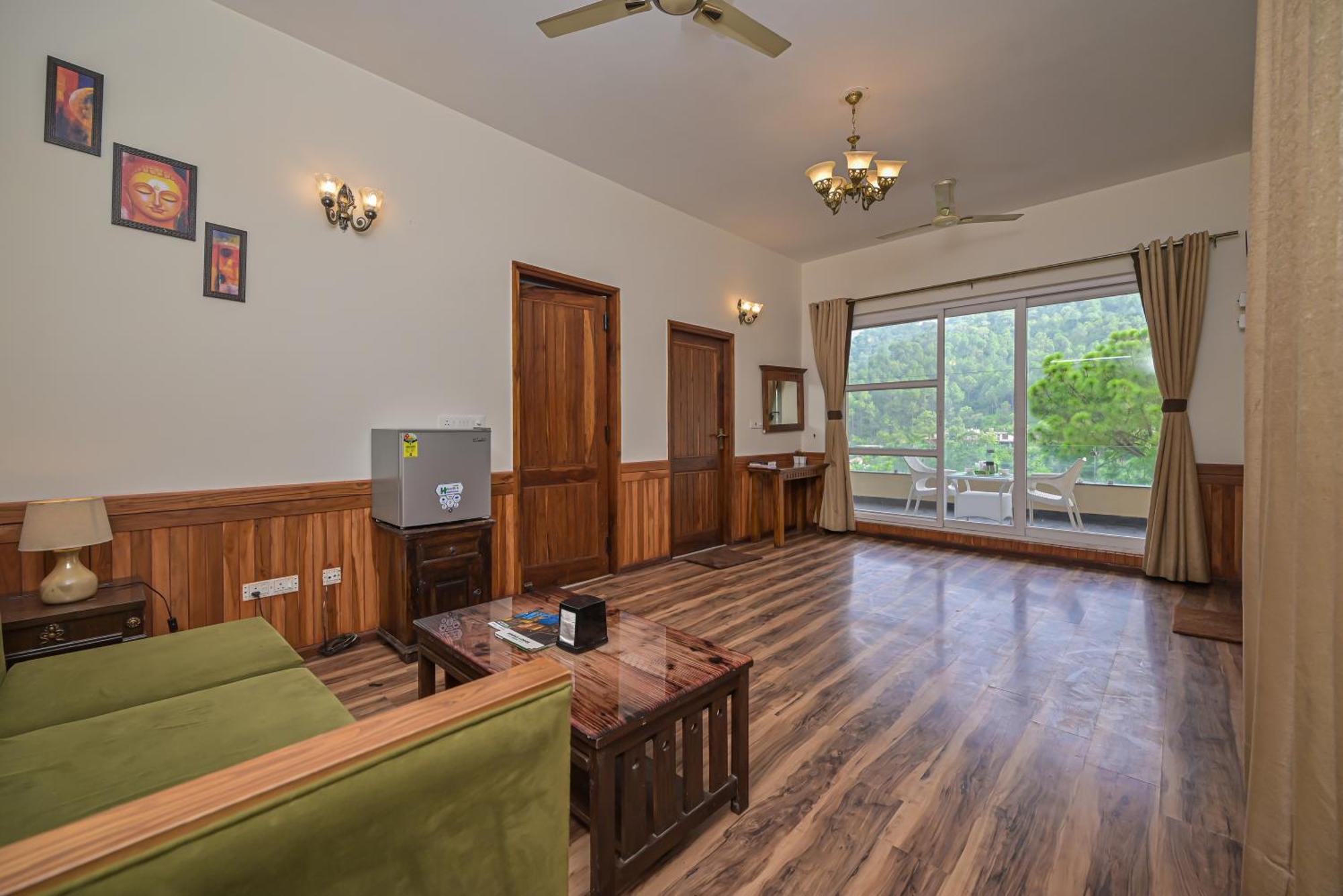 Jungle Lodge Resort Kasauli Kamer foto